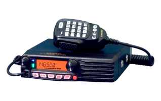 FTM 3165E-ASP YAESU Equipo movil Amateur  VHF- 144-146 Mhz. 65 watios