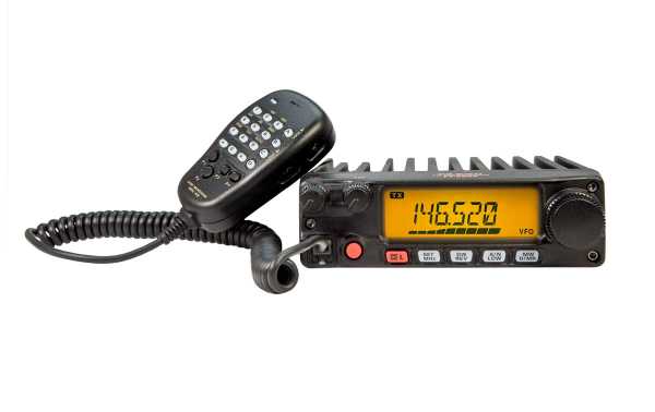 YAESU FT-2980E VHF 144 MHz FM TRANSCEIVER. High power output: 80Watt.